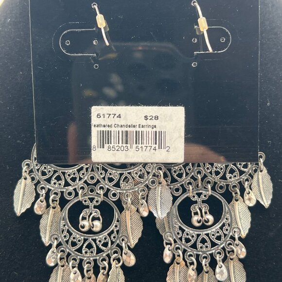 Cookie Lee Feathered Chandelier Earrings Silver-Tone With Leaf & Filigree Design - Picture 4 of 5